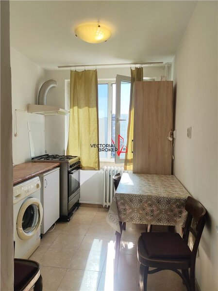 Tei Apartament decomandat in bloc reabilitat 15min metrou OBOR